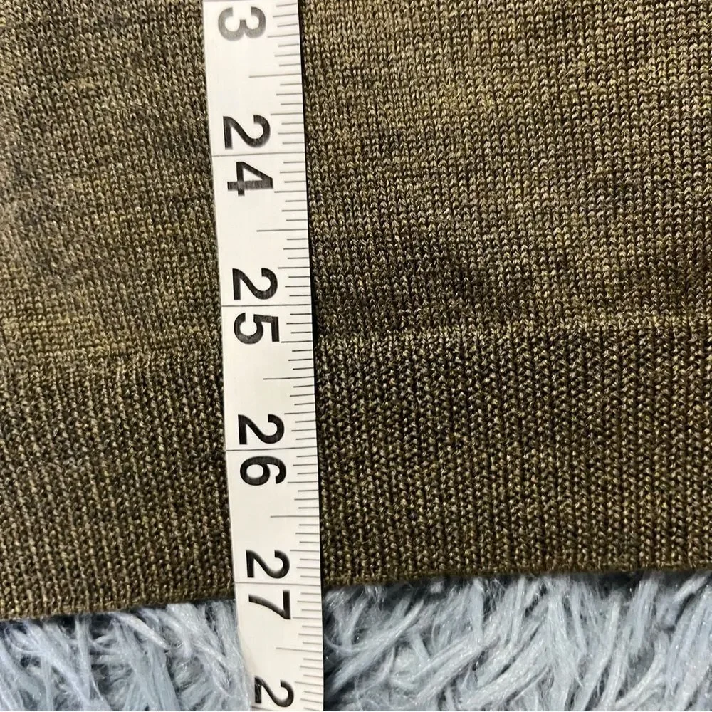 Vintage J. Crew Men’s Green V-Neck Merino Wool Sweater Knit Pullover Size XL